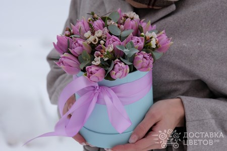 15 пионовидных тюльпанов в коробке "Эйва"